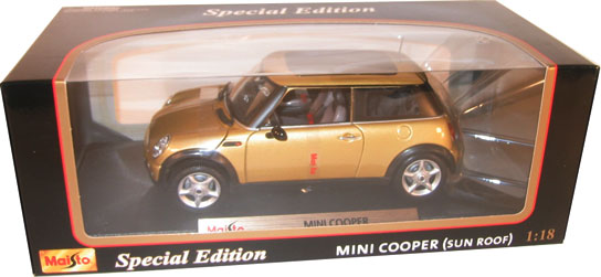 2001 Mini Cooper - Gold w/ Sunroof (Maisto) 1/18