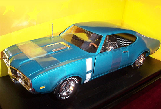 1968 Oldsmobile 4-4-2 - Blue (Ertl) 1/18