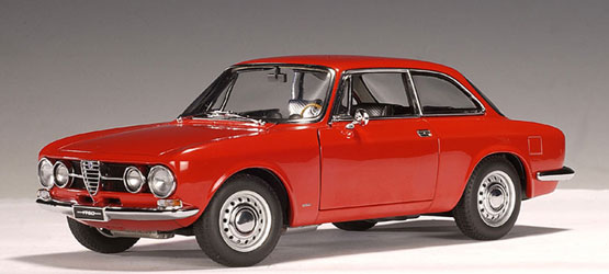1967 Alfa Romeo 1750 GTV - Red (AUTOart) 1/18