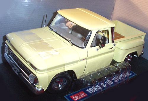 1965 Chevy C-10 Stepside - Yellow (SunStar) 1/18