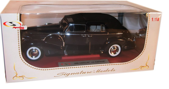 1938 Cadillac Fleetwood V16 - Dark Blue (Signature) 1/18