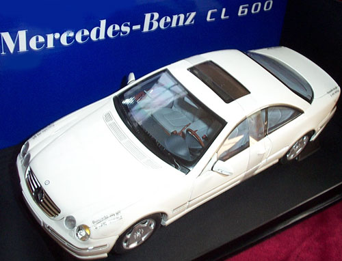 2000 Mercedes-Benz CL600 - White (AUTOart) 1/18