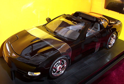 2003 Chevrolet Corvette Coupe - Removable Top - Black (Ertl) 1/18