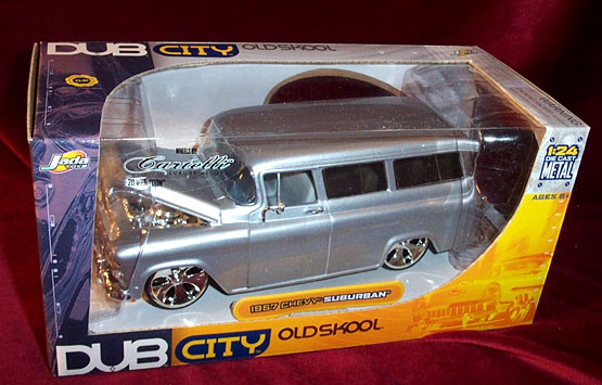 1957 Chevy Suburban - Silver (DUB City) 1/24