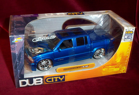 2000 Chevy S-10 Pick Up - Blue (DUB City) 1/24