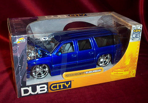 Chevy Suburban - Blue - Lorenzo (DUB City) 1/24