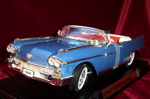 1958 Cadillac Eldorado Biarritz - Blue (YatMing) 1/18