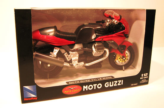 Moto Guzzi V11 Le Mans Tenni - Red (NewRay) 1/12