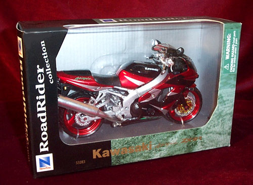 Kawasaki Ninja ZX-9R Motorcycle - Silver and Red (NewRay) 1/12