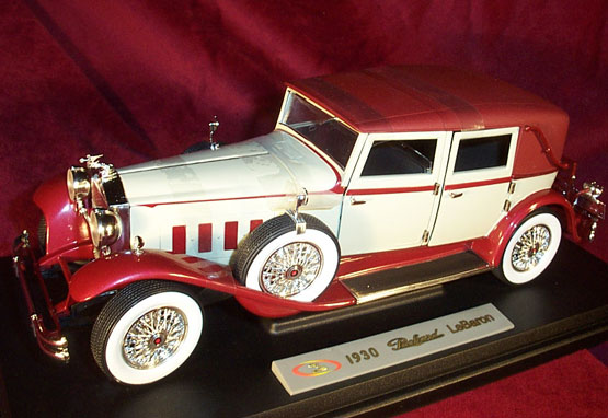 1930 Packard LeBaron - Cream (Signature) 1/18