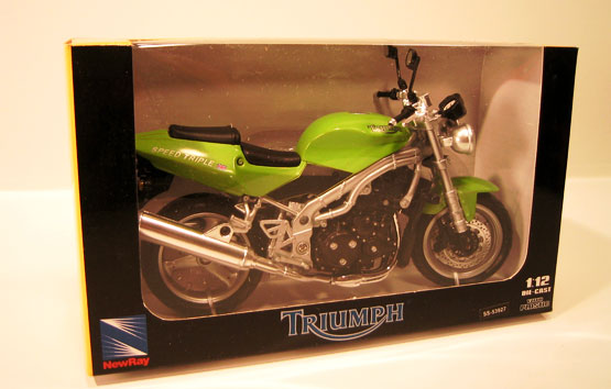 Triumph Speed Triple - Green (NewRay) 1/12