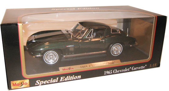1965 Chevrolet Corvette Coupe - Glen Green (Maisto) 1/18