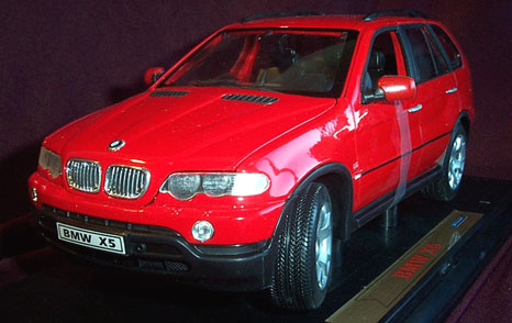 BMW X5 4.4i - Red (Welly) 1/18