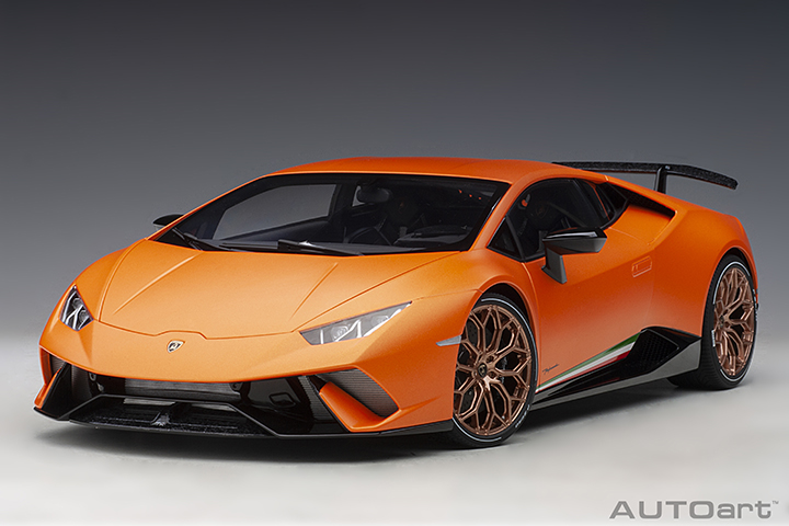 Lamborghini Huracan Performante (AUTOart) 1/12