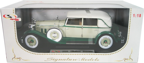 1930 Packard Brewster - Tan w/ Green (Signature) 1/18