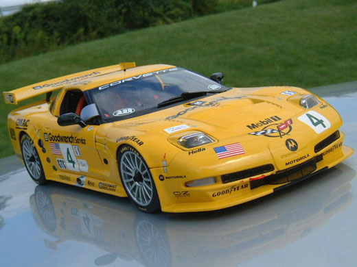 2002 Chevrolet Corvette C5-R #4 - ALMS Road America 500 Winner (AUTOart) 1/18