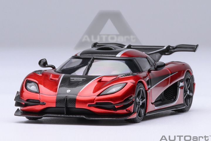 Koenigsegg One : 1 (apple Red/carbon Fiber/silver (AUTOart) 1/18