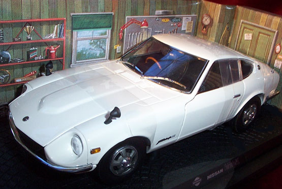 1970 Nissan Fairlady Z-L 240Z - White (Kyosho) 1/18