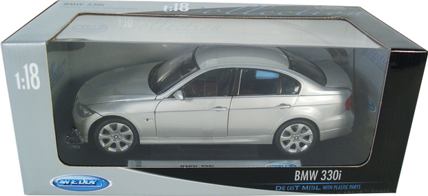 BMW 330i - Silver (Welly) 1/18