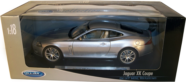 Jaguar XK Coupe - Silver (Welly) 1/18