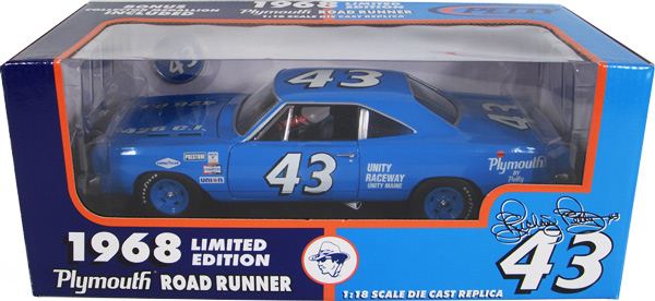 1968 Plymouth Road Runner #43 Richard Petty (Ertl RC2) 1/18