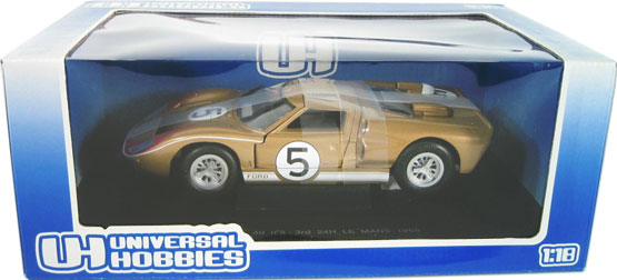 1966 Ford GT 40 #5 (Universal Hobby) 1/18