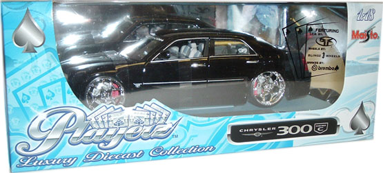 2005 Chrysler 300C Hemi - Black (Maisto Playerz) 1/18
