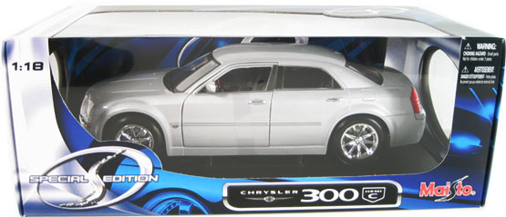 2005 Chrysler 300C Hemi - Silver (Maisto) 1/18