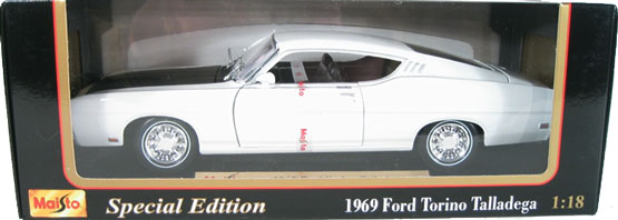 1969 Ford Torino Talladega - White (Maisto) 1/18