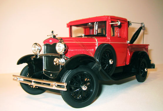 1931 Ford Model A Tow Truck (Signature) 1/18