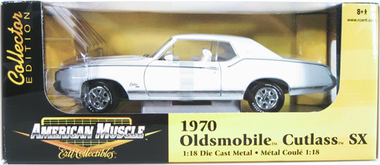1970 Oldsmobile Cutlass Supreme SX - Porcelain White (Ertl) 1/18