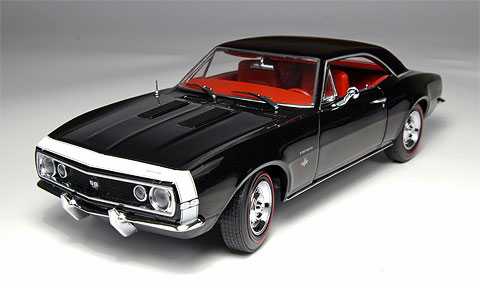 1967 Chevy Camaro SS 350 - Black (Ertl Authentics) 1/18