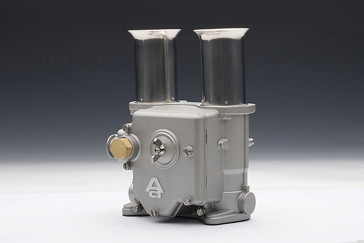 Carburetor Salt & Pepper Shaker Grinder (AUTOart) 1/18