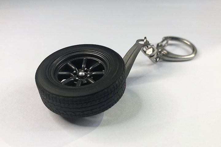 8-SPOKES Wheel Keychain (AUTOart) 1/18