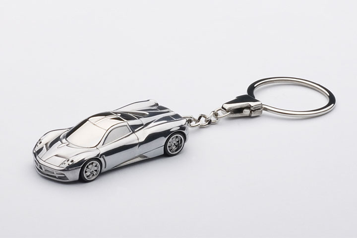 Pagani Huayra - Aluminum Car Keychain (AUTOart) 1/18