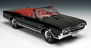 1967 Olds 4-4-2 Convertible Ebony Black (Highway 61) 1/18