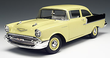 1957 Chevy 150 Utility Sedan - Colonial Cream & Onyx Black (Highway 61) 1/18
