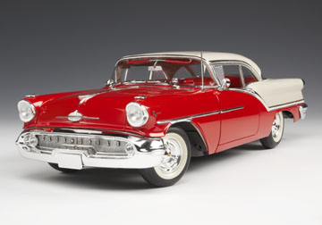 1957 Olds Super 88 - Festival Red & Victoria White (Highway 61) 1/18