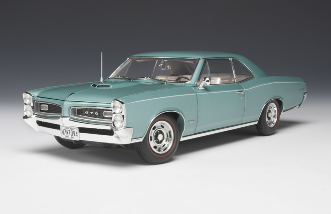 1966 Pontiac GTO - Reef Turquoise (Highway 61) 1/18