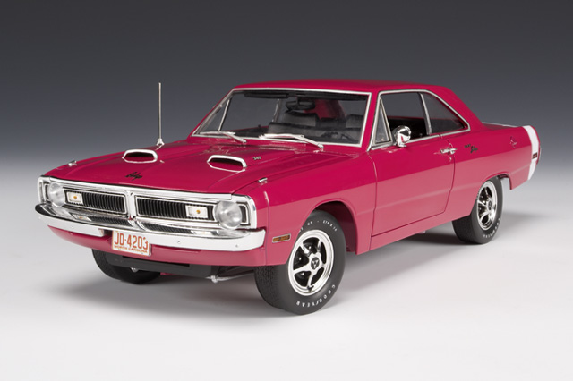 1970 Dodge Dart Swinger 340 - Panther Pink (Highway 61) 1/18