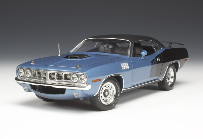 1971 Plymouth Hemi 'Cuda - B2 Glacial Blue (Highway 61) 1/18