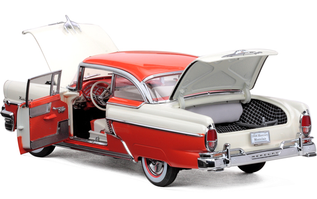 1956 Mercury Montclair Hardtop - Persimmon & White (SunStar Platinum) 1/18