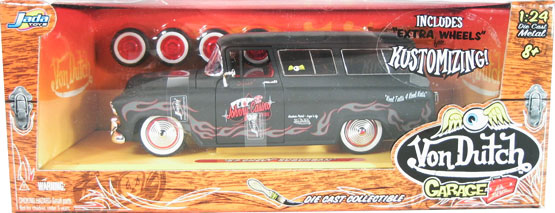 1957 Chevy Suburban - Primered (Von Dutch Garage) 1/24