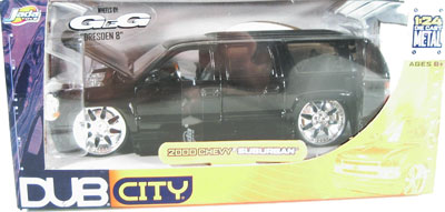 Chevy Suburban - Black (DUB City) 1/24