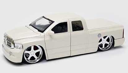 2003 Dodge Ram - White w/ Cartelli 24 in. "DaVinci" Rims (DUB City) 1/24