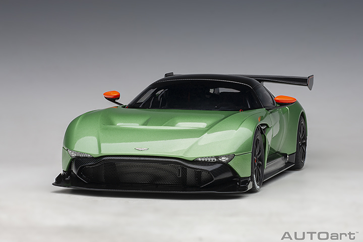 Aston Martin Vulcan - Apple Tree Green Metallic (AUTOart) 1/18