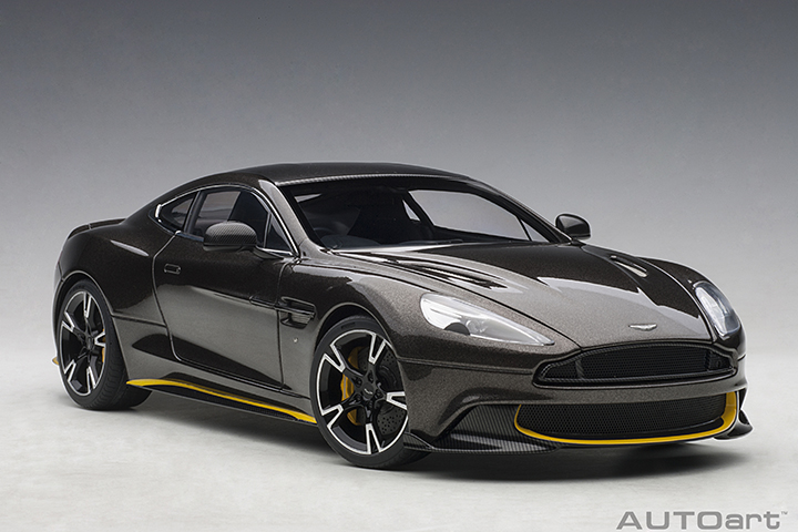 2017 Aston Martin Vanquish S - Kopi Bronze (AUTOart) 1/18