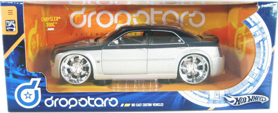 Chrysler 300C - Silver w/ Blue (Hot Wheels Dropstars) 1/21