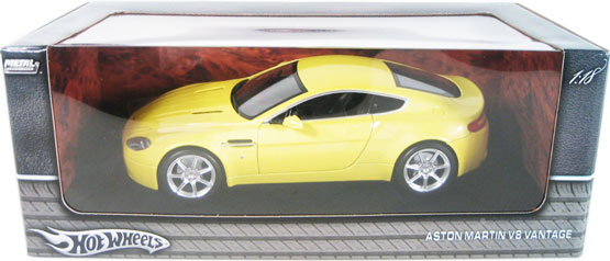 Aston Martin V8 Vantage - Yellow (Hot Wheels) 1/18