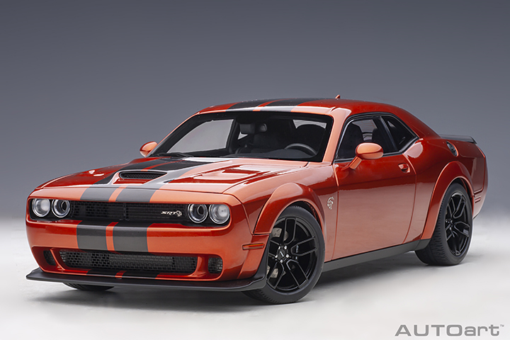 2018 Dodge Challenger SRT Hellcat Widebody (AUTOart) 1/18